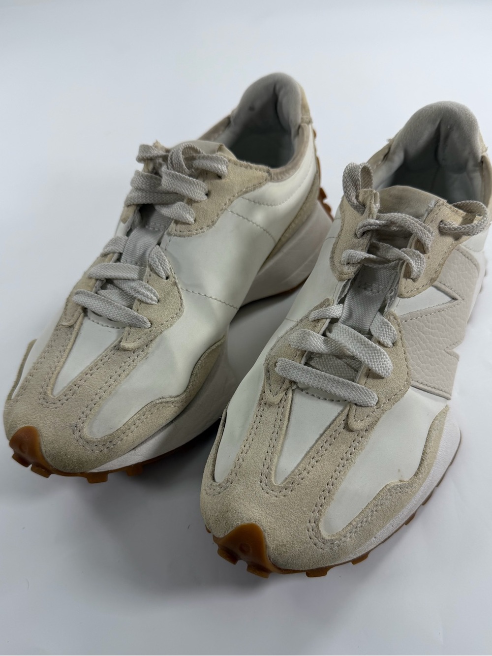 New Balance 327‎ Sea Salt White Gum Lifestyle Sneakers Women's 6.5 WS327NKD